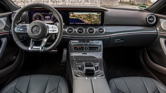 Četru durvju kupejas testa brauciens Mercedes-Benz CLS sedans